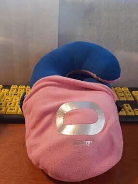 NEW BAG ! Bcozzy Travel Pillow Petented Relief Neck Pain Support Blue/pink Sz S